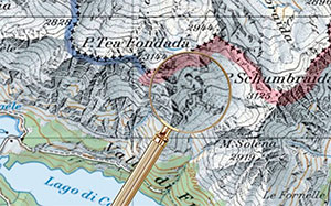 Альпинист на топографической карте
